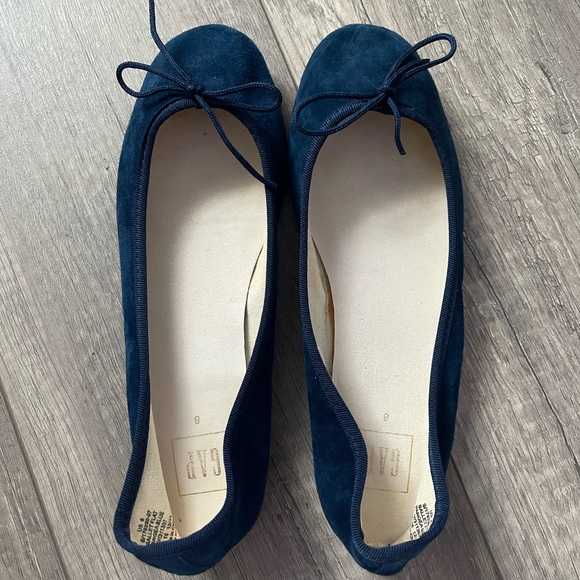 flats - Picture 3 of 6